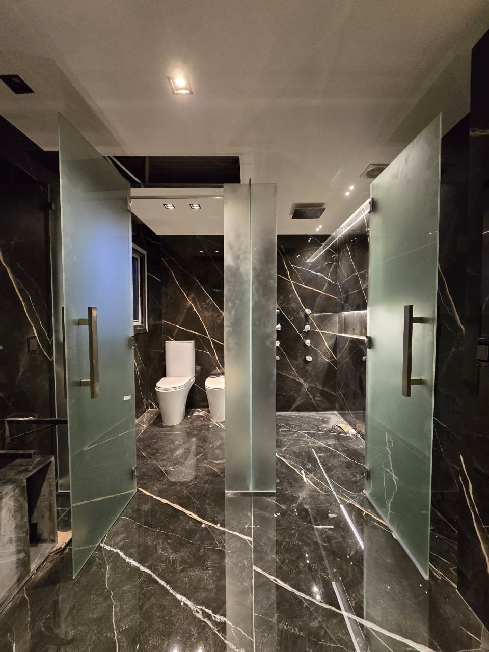 cerramiento en bañoo